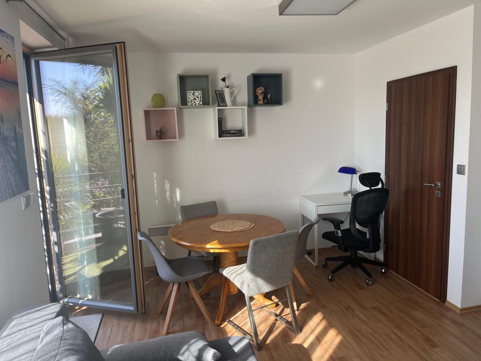 Apartman S Wellness Sluzbami Čerčany Exteriér fotografie